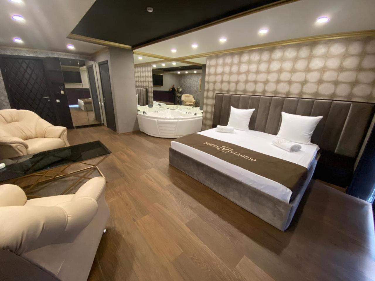 Vg Hotel Yerevan Exterior photo