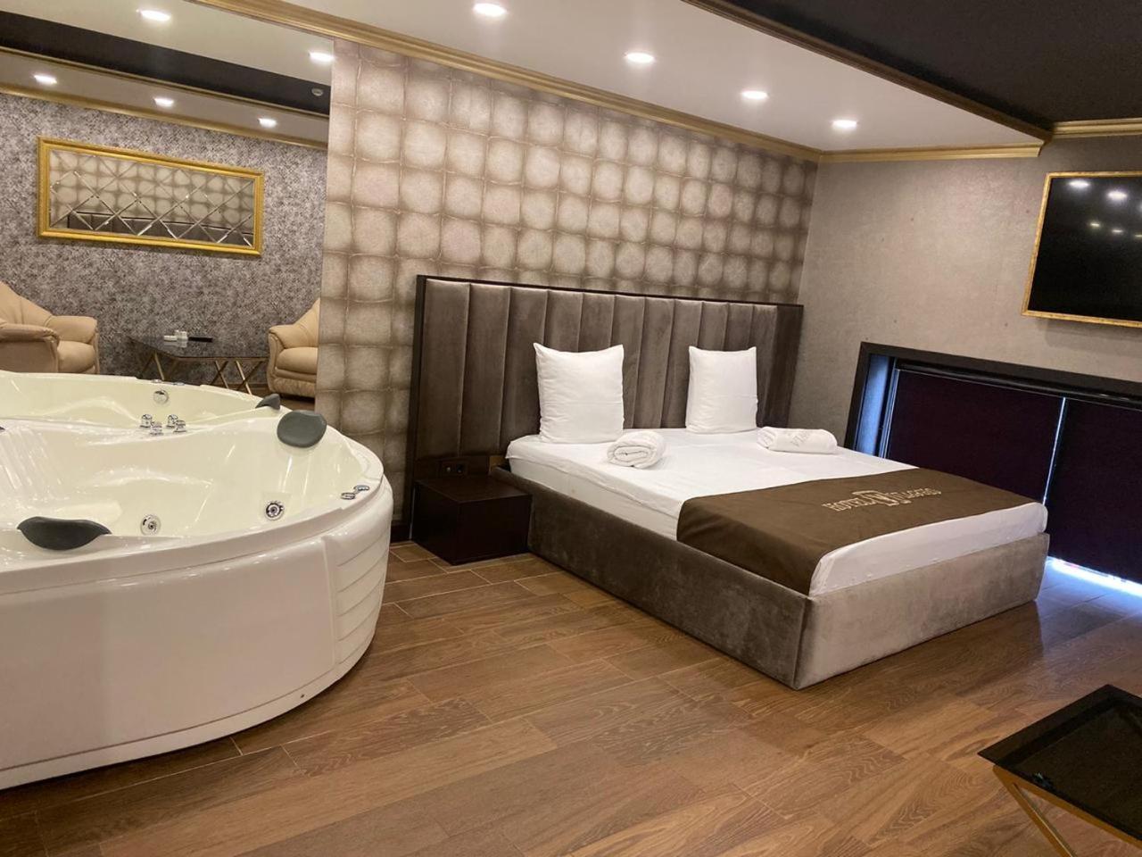 Vg Hotel Yerevan Exterior photo