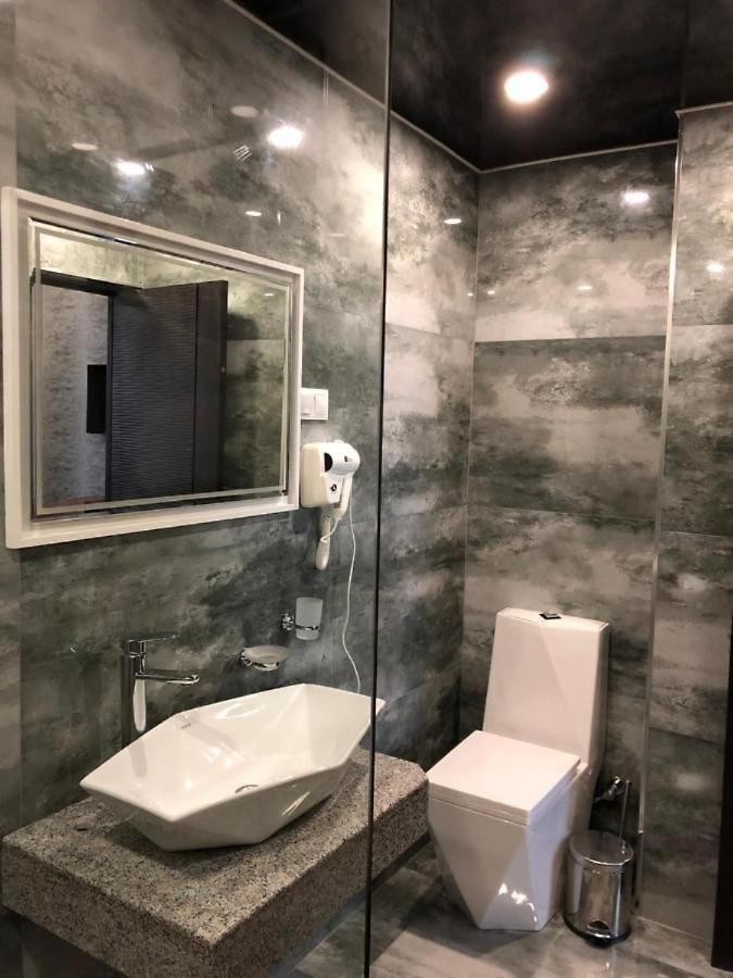 Vg Hotel Yerevan Exterior photo